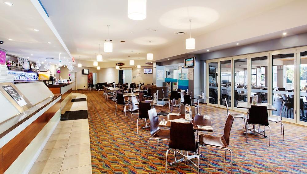 Nightcap At Waterfront Hotel Maroochydore Exterior foto
