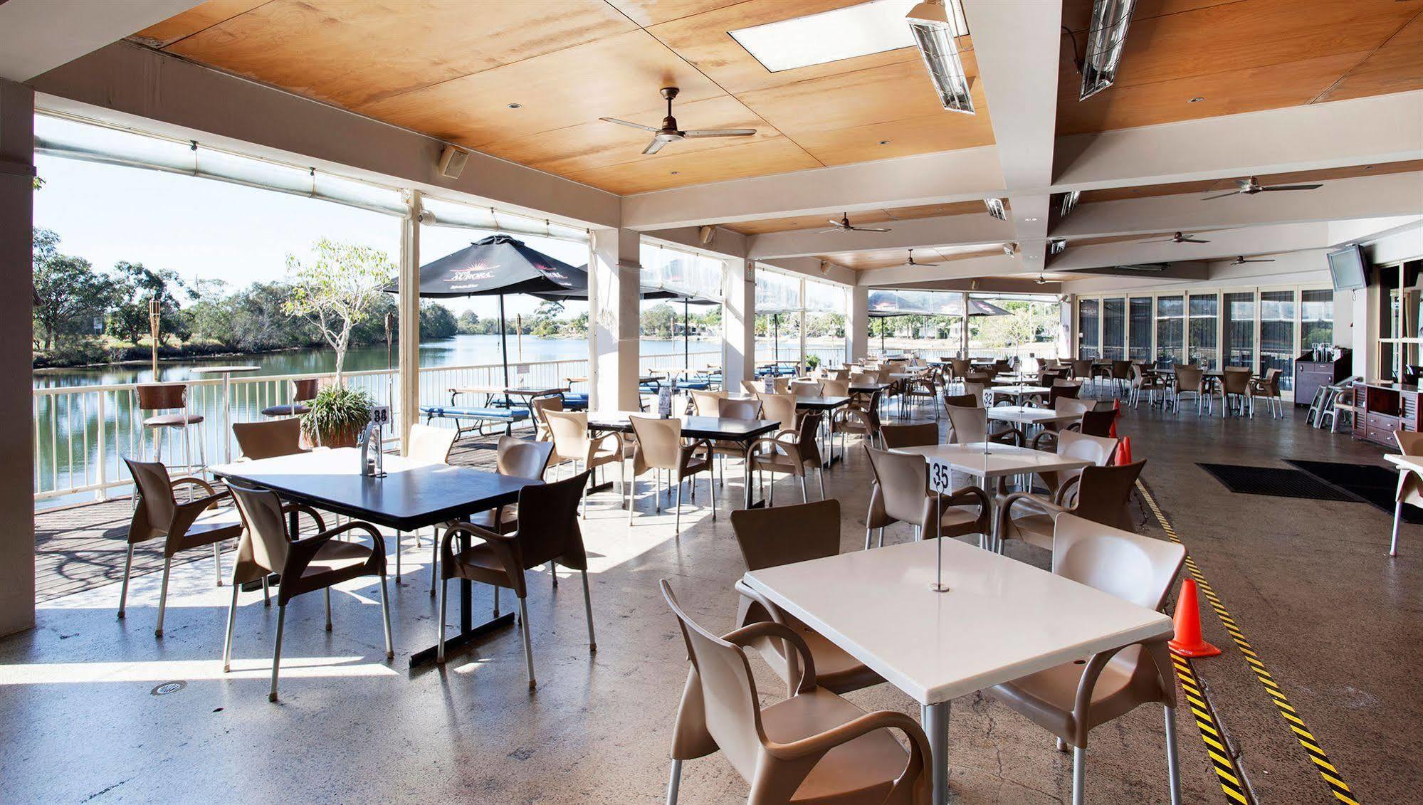 Nightcap At Waterfront Hotel Maroochydore Exterior foto